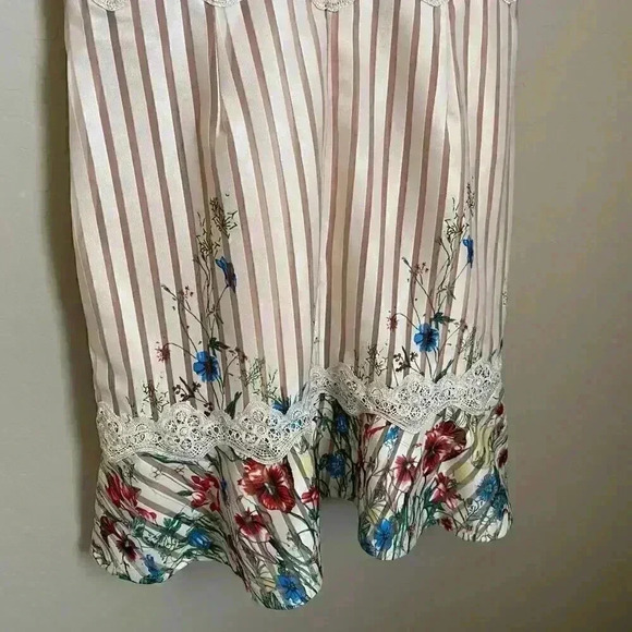 Foxiedox Meadow Floral Stripe Mini Dress - Picture 13 of 15